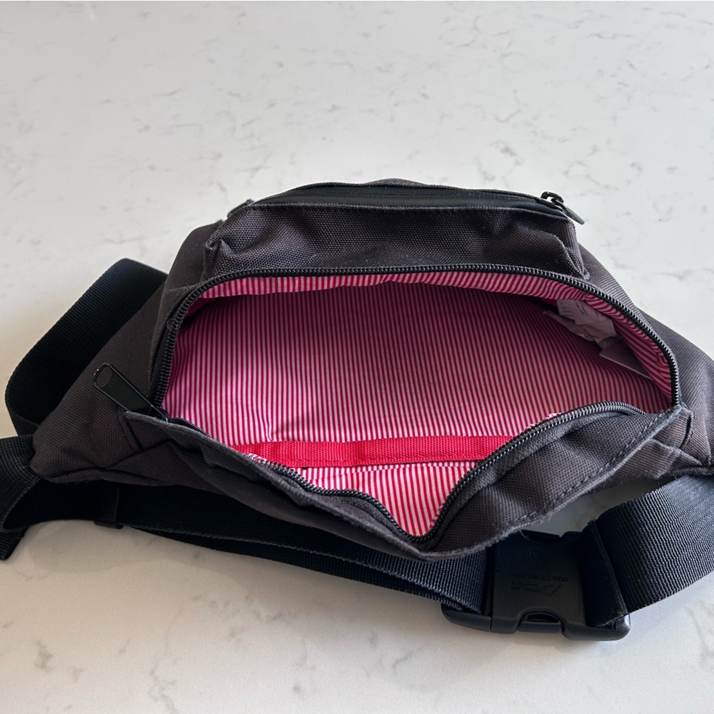 Herschel Supply Company Charcoal Belt Bag - Picture 3 of 3